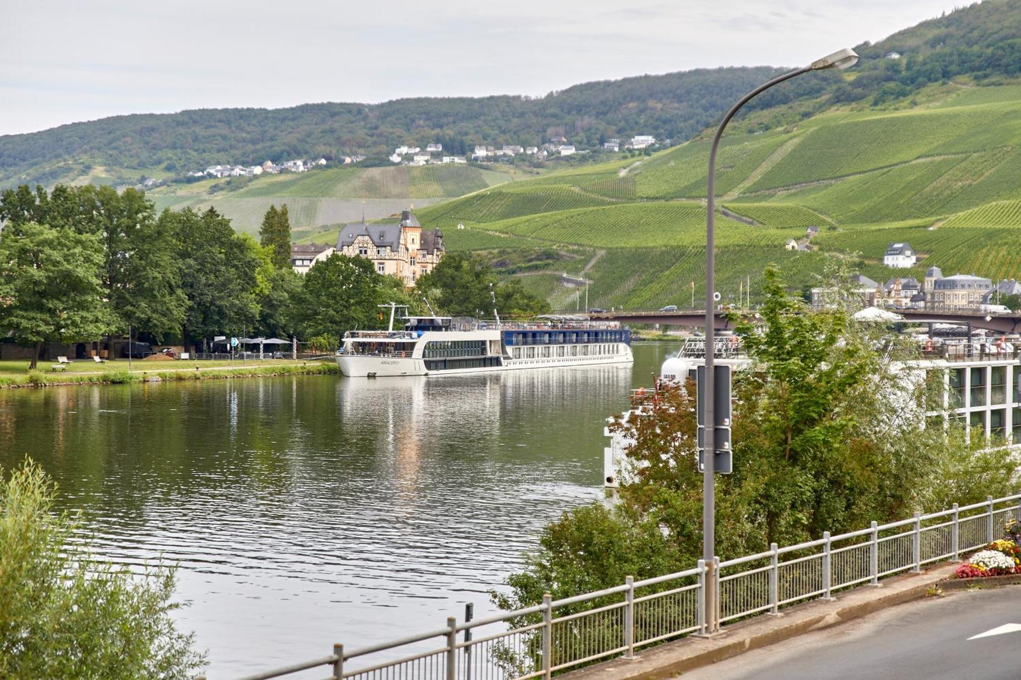 Ferienwohnung Moselblick Bernkastel-Kues Exterior foto